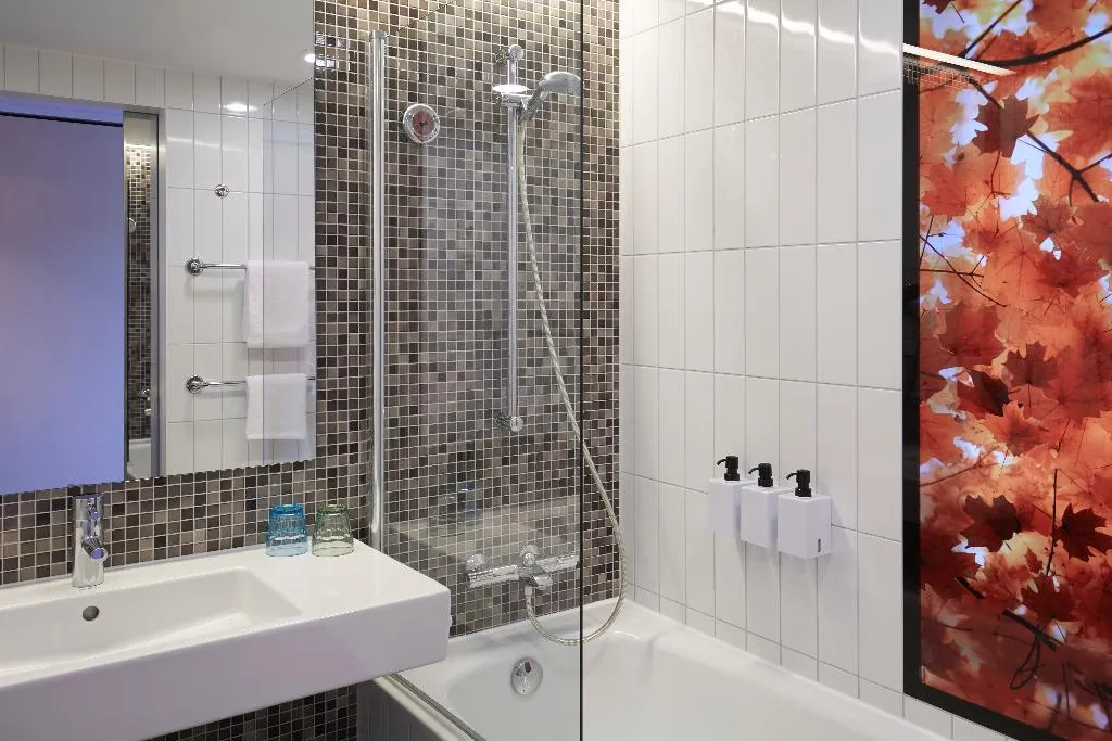 DOUBLE SUPERIOR Room, Scandic Berlin Potsdamer Platz, Berlin