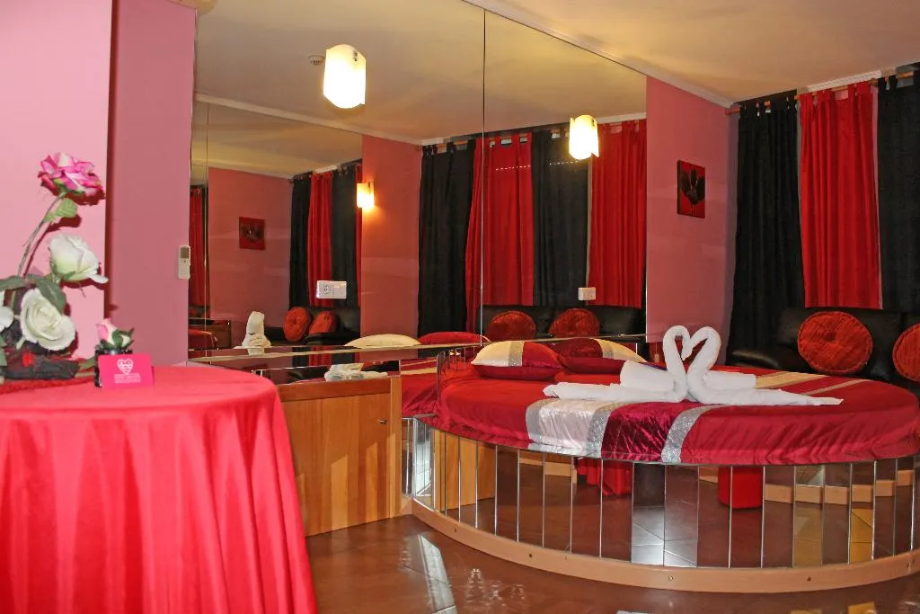 DOUBLE DELUXE ONE BED Room, Monte Carlo Love Porto, Porto