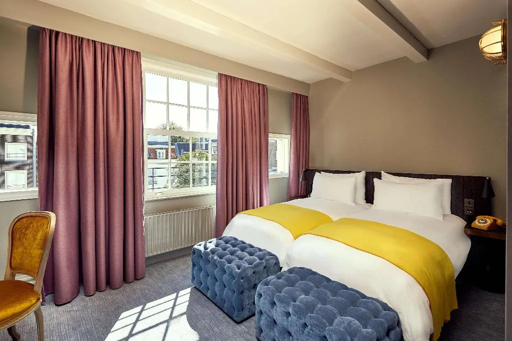 TWIN CLASSIC Room, Pulitzer Amsterdam, Amsterdam