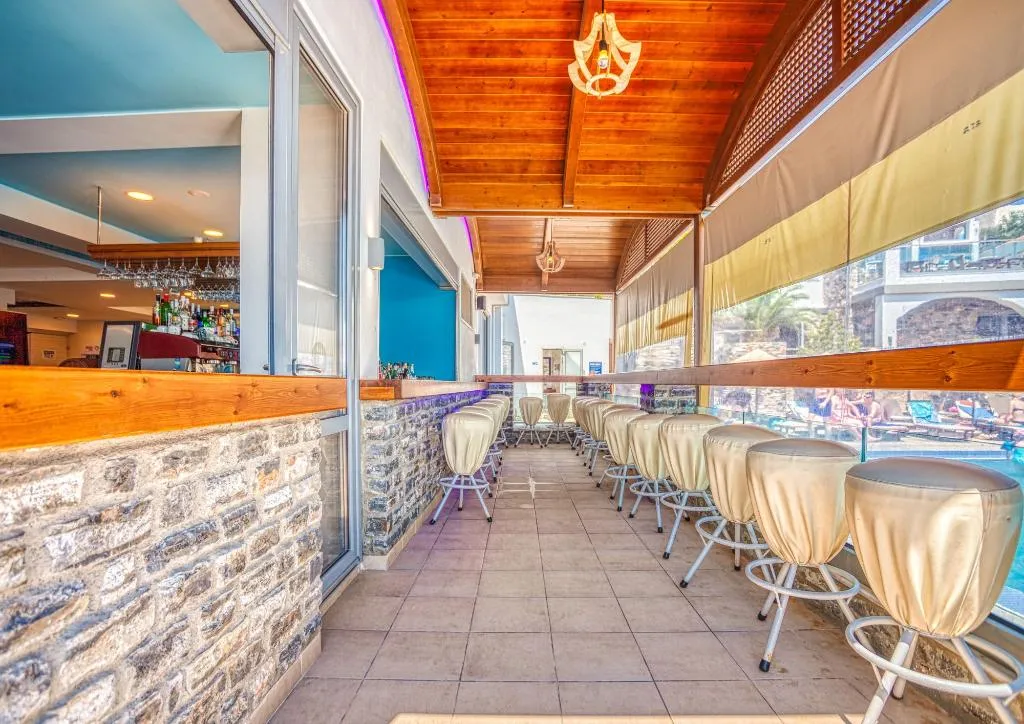 Bar, Elounda Residence Resort & Waterpark, Crete