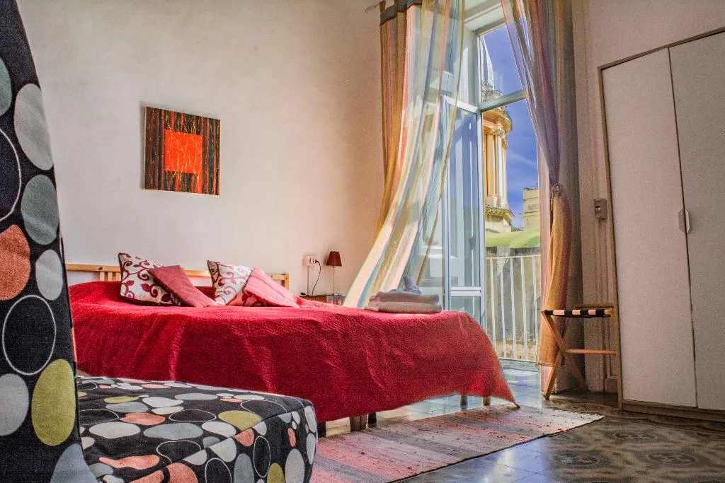 Double or Twin DELUXE ONE BEDROOM Room, B&B Tecla, Naples