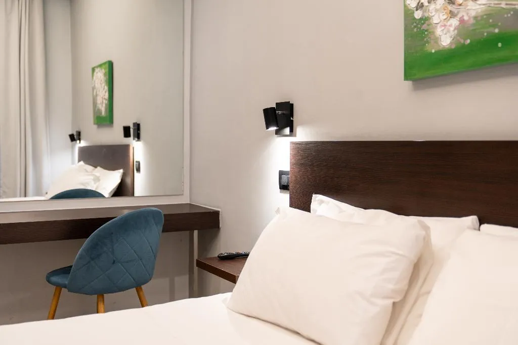 DOUBLE STANDARD Room, Oxford, Rome