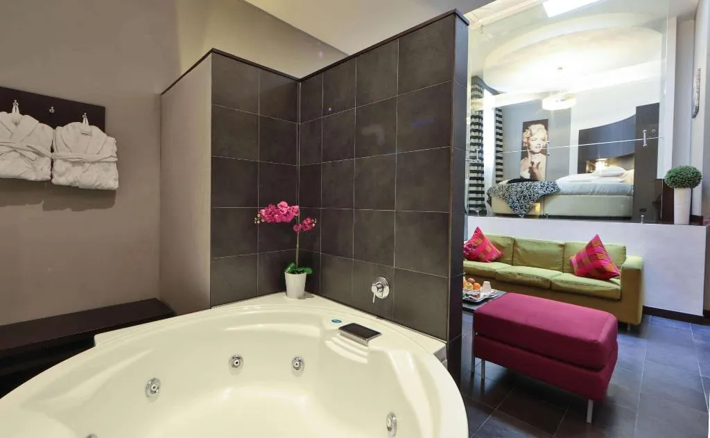 Room, Best Western Cinemusic Hotel, Naples