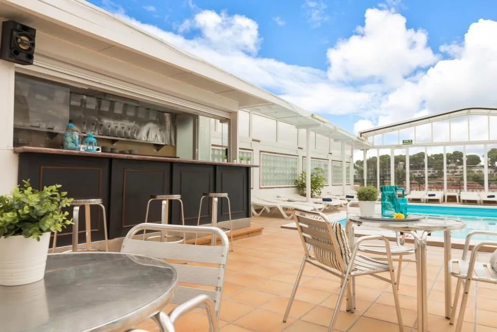 Terrace, Vintage Hotel Mercedes, Costa Brava