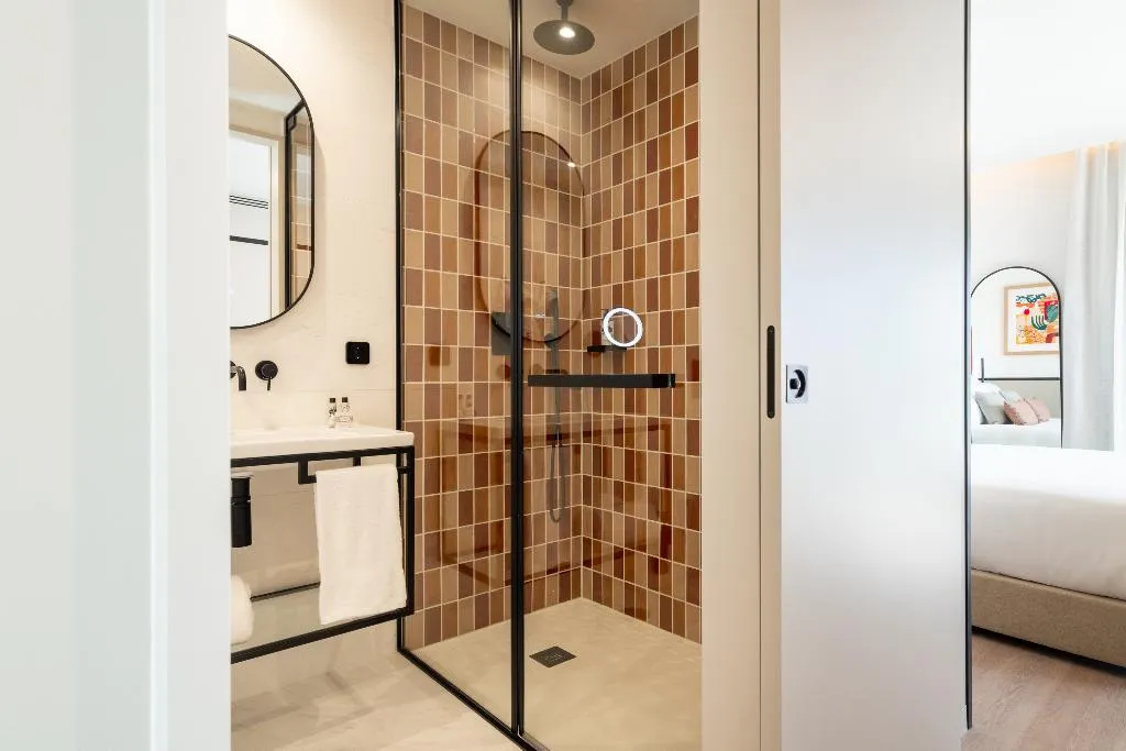 DOUBLE SUPERIOR WITH TERRACE Room, The Editory Garden Baixa Porto Hotel, Porto
