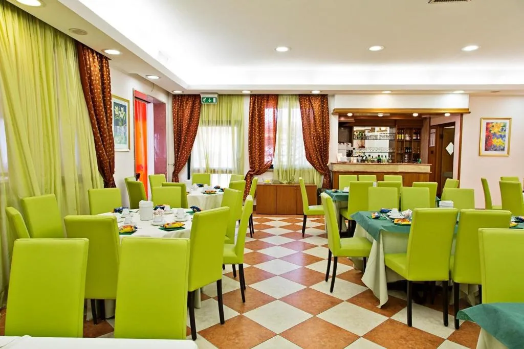 Restaurant, President, Rome