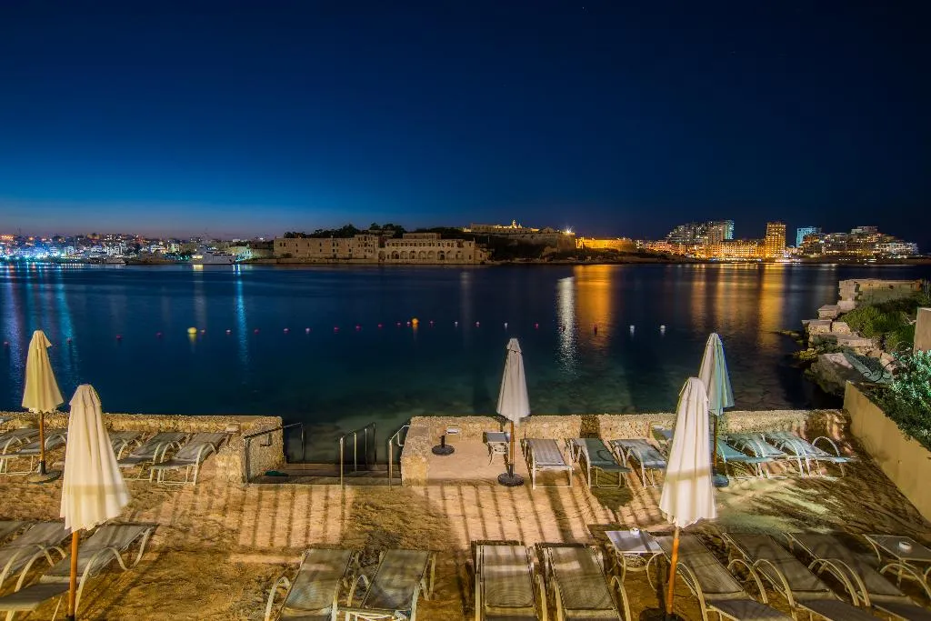 Beach, Grand Hotel Excelsior, Malta