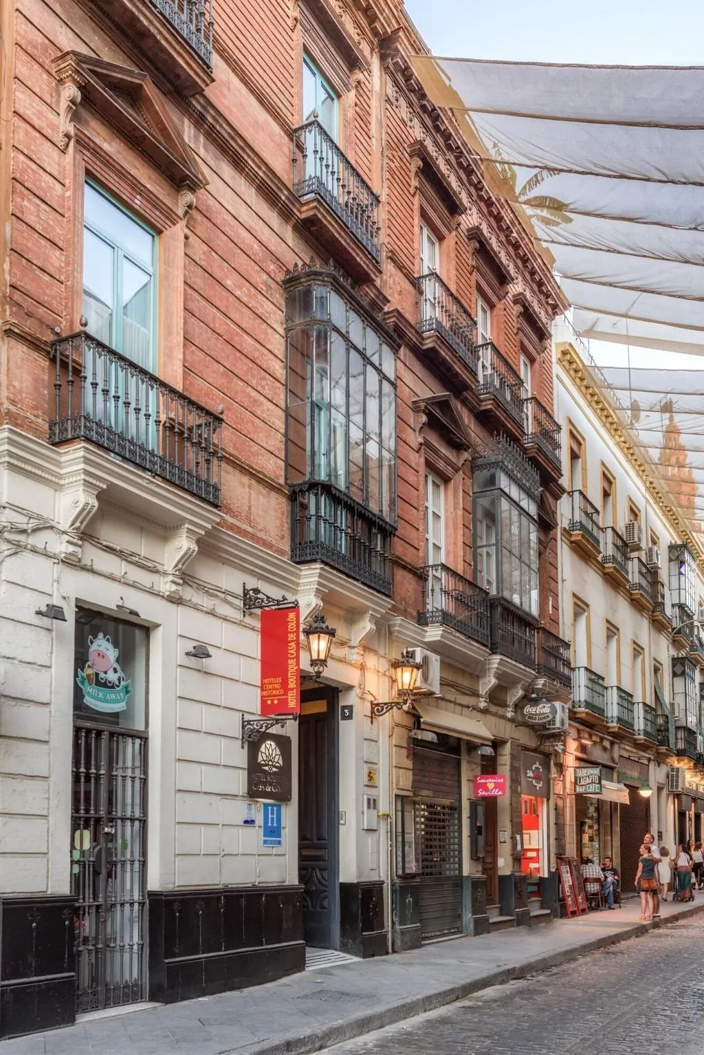 General view, Hotel Casa de Colón, Seville