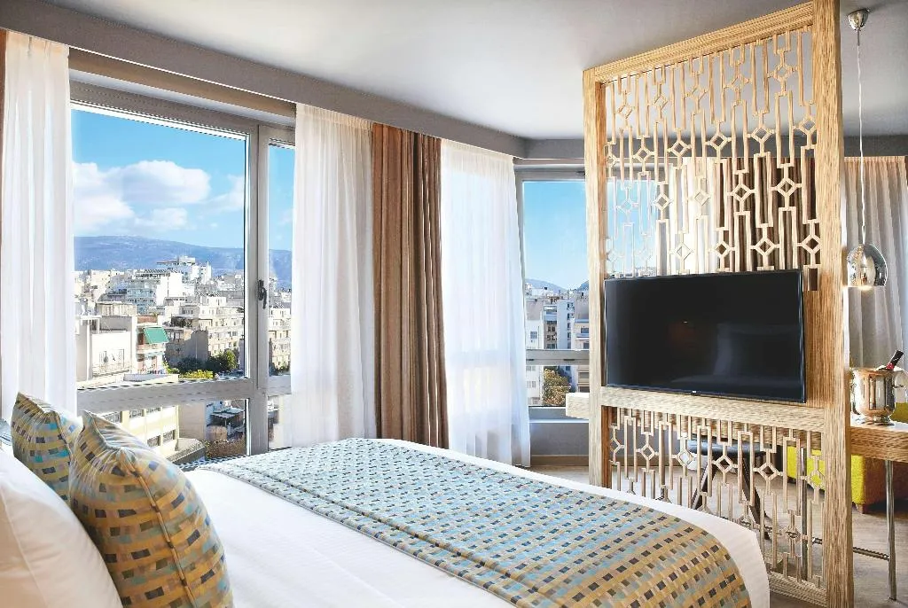 JUNIOR SUITE CAPACITY 3 Room, Wyndham Grand Athens, Athens
