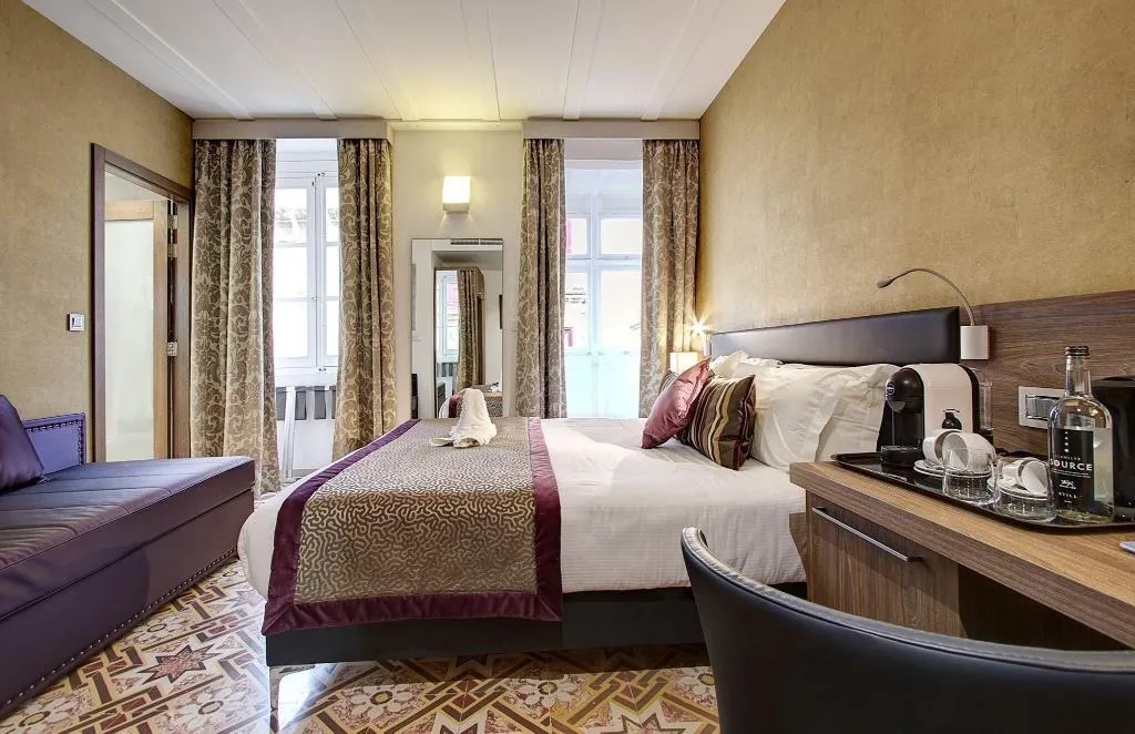 QUADRUPLE QUEEN SIZE BED Room, Palazzo Paolina Boutique Hotel, Malta