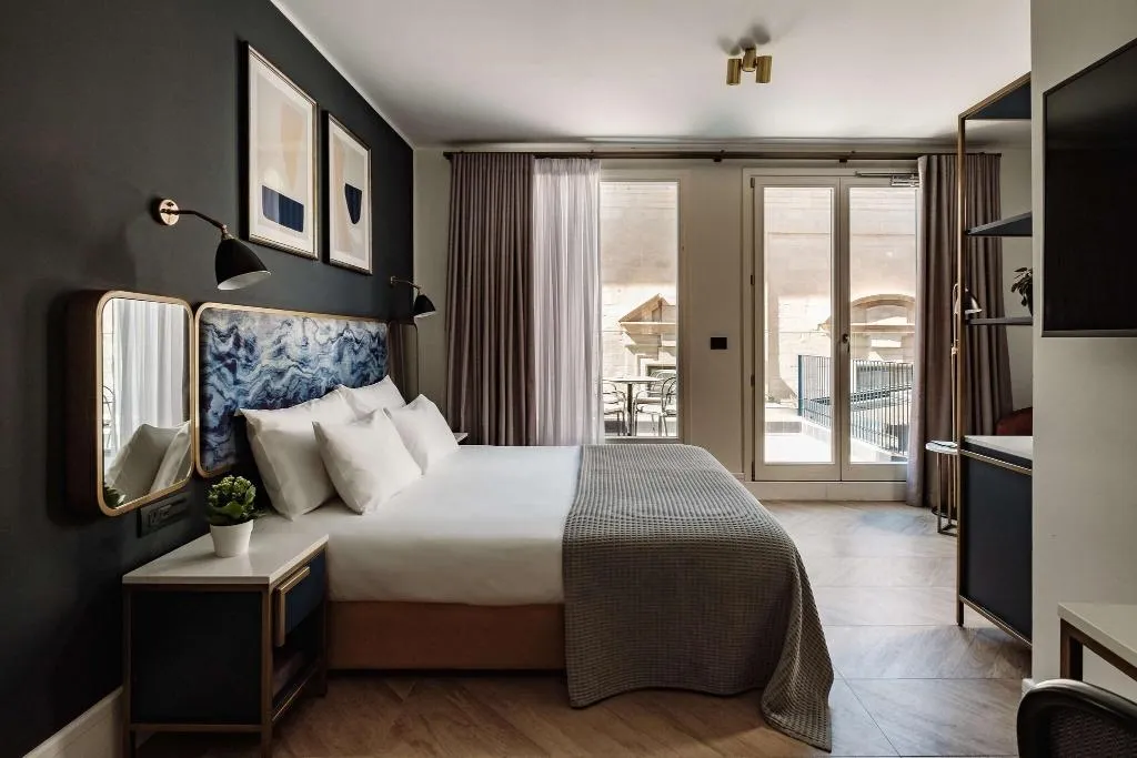 SUITE DELUXE Room, The Cumberland, Malta