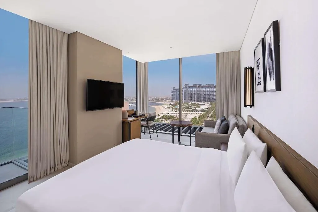 Room, Radisson Beach Resort Palm Jumeirah, Dubai