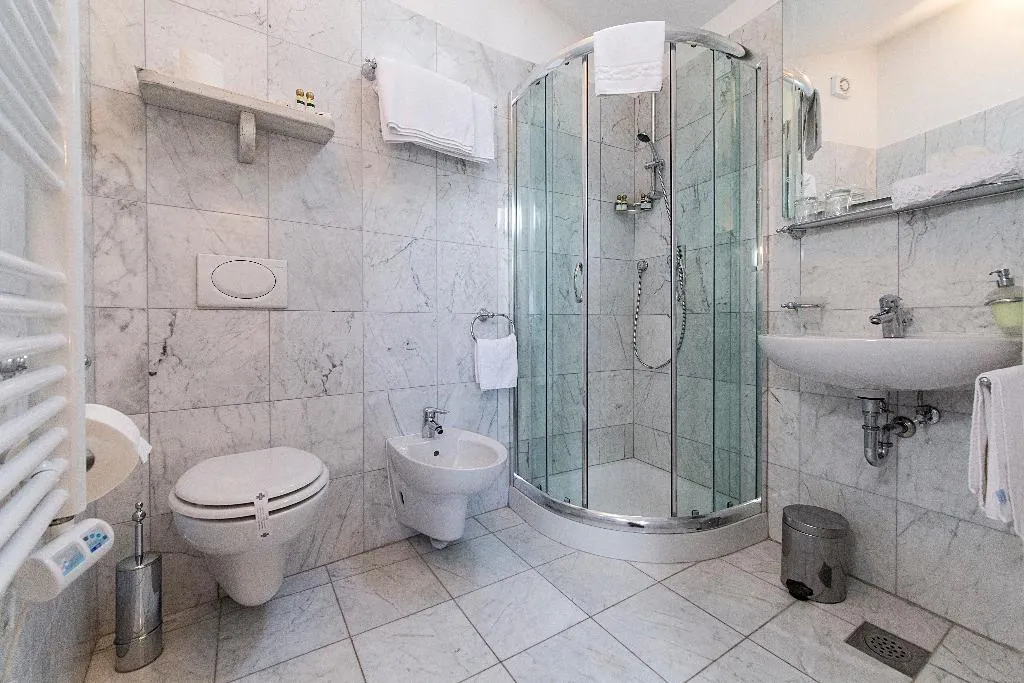 DOUBLE SIDE SEA VIEW Room, Villetta Phasiana, Istria