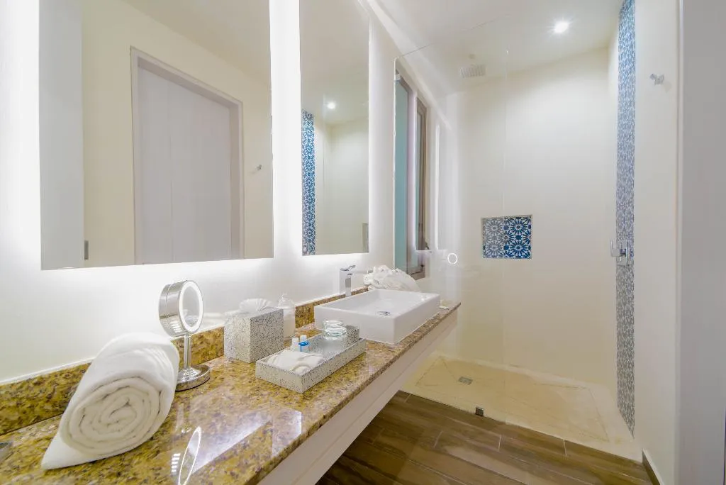 DOUBLE ONE BEDROOM Room, K'uyen Boutique Hotel, Cancun Area