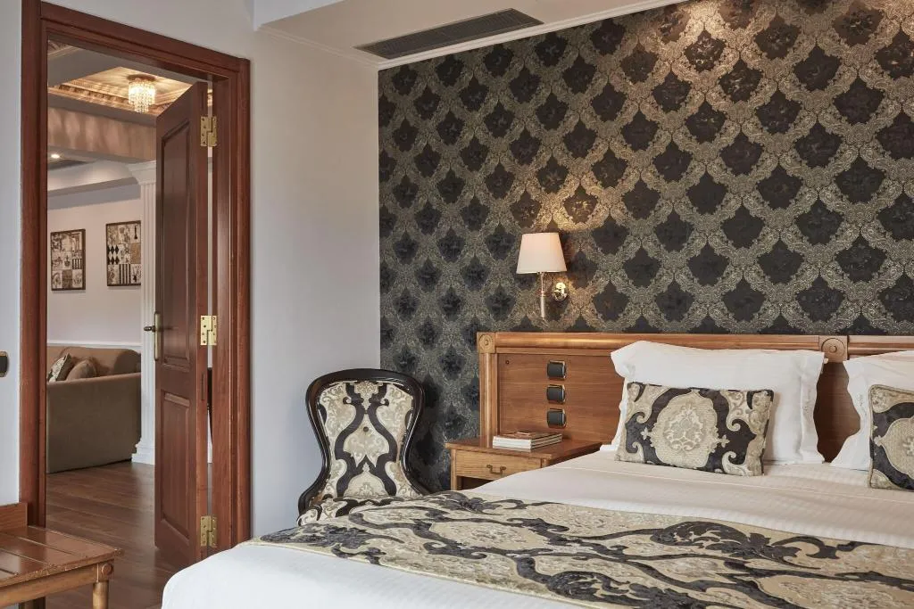 SUITE DELUXE QUEEN BED Room, Ava Hotel & Suites, Athens