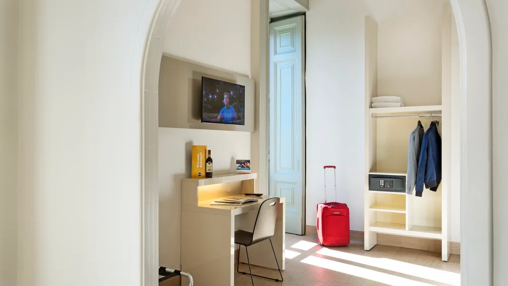Double or Twin STANDARD Room, B&b Hotel Napoli, Naples