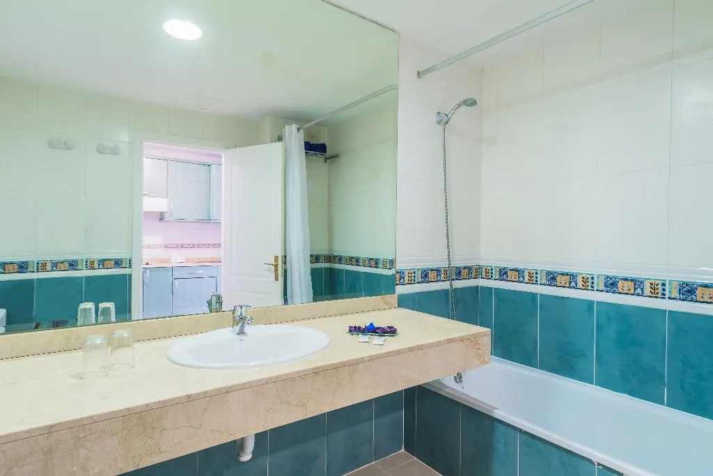 APARTMENT CAPACITY 6 TWO BEDROOMS Room, Oasis Papagayo Resort, Fuerteventura
