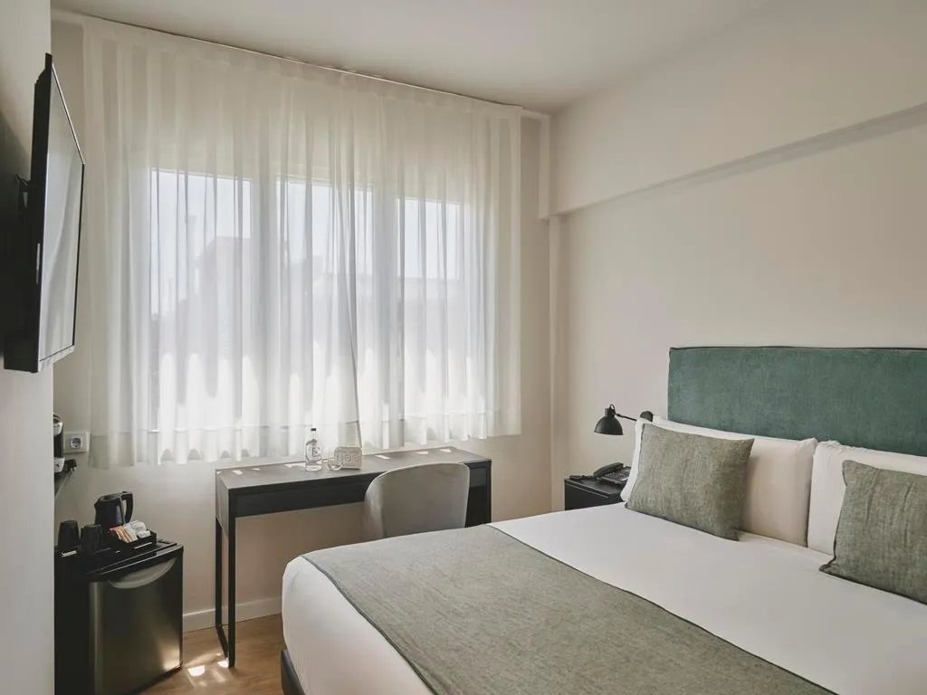 Room, Tres Torres Atiram Hotel, Barcelona