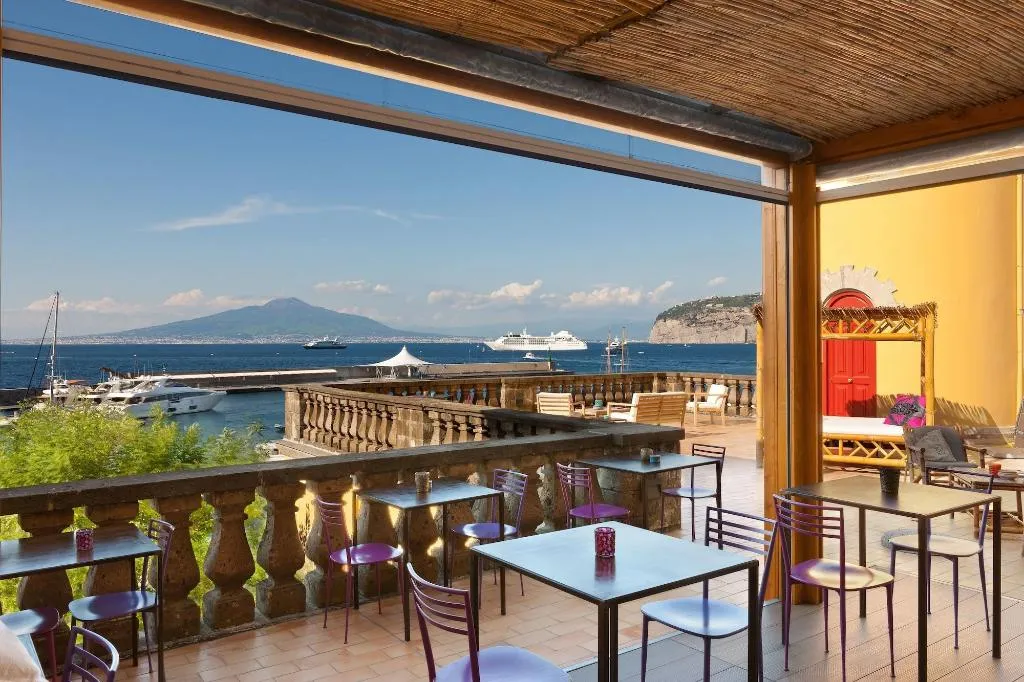 Terrace, Marina Piccola 73, Naples