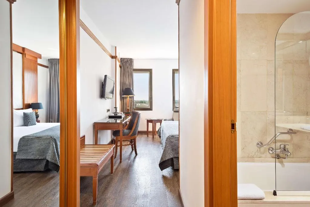 DOUBLE SUPERIOR Room, Best Western Premier CMC Girona, Costa Brava
