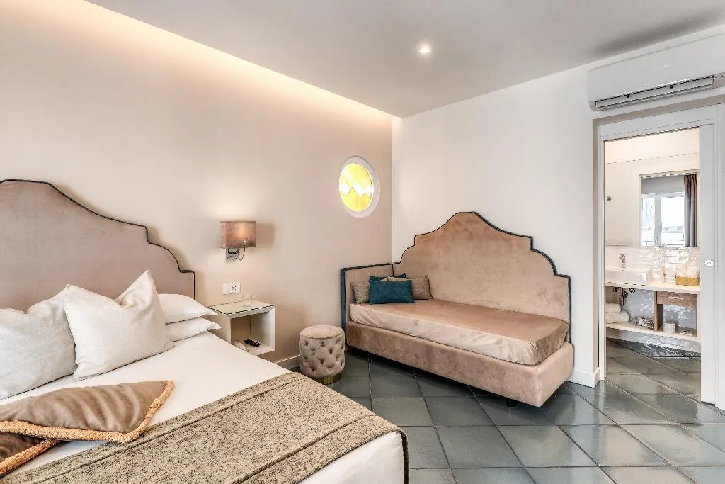 JUNIOR SUITE CLASSIC Room, Sorrento City, Naples