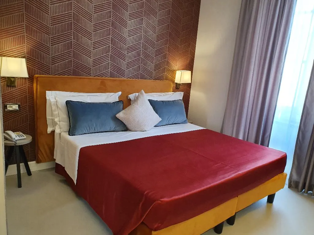 DOUBLE SUPERIOR Room, Maxim Axial, Florence