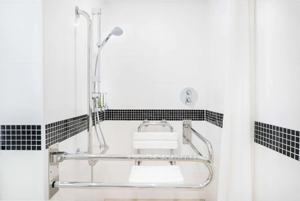 DOUBLE QUEEN SIZE BED Room, Hampton By Hilton Krakow, Krakow