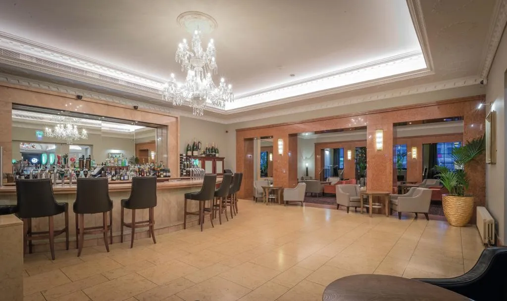 Bar, Hotel Riu Plaza The Gresham Dublin, Dublin