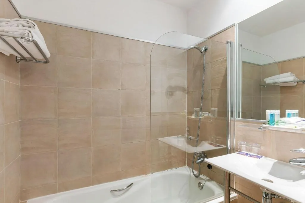 Room, Globales Acis & Galatea Hotel, Madrid