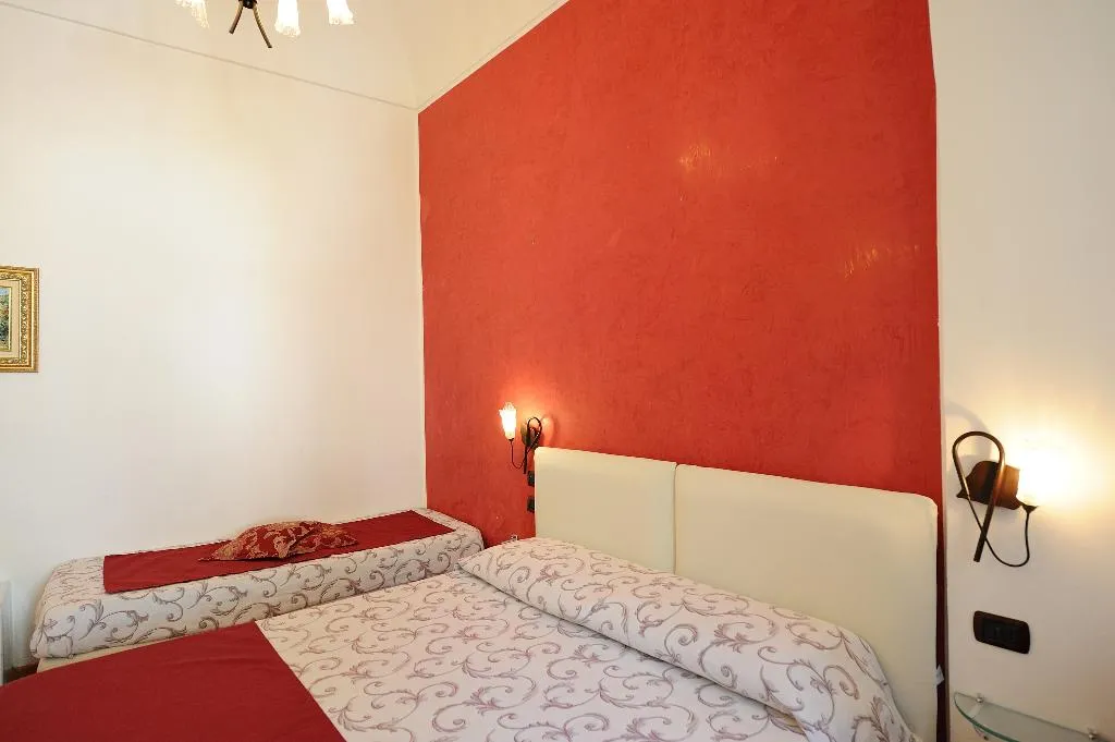 QUADRUPLE DELUXE Room, Hotel Villa Annalara, Naples