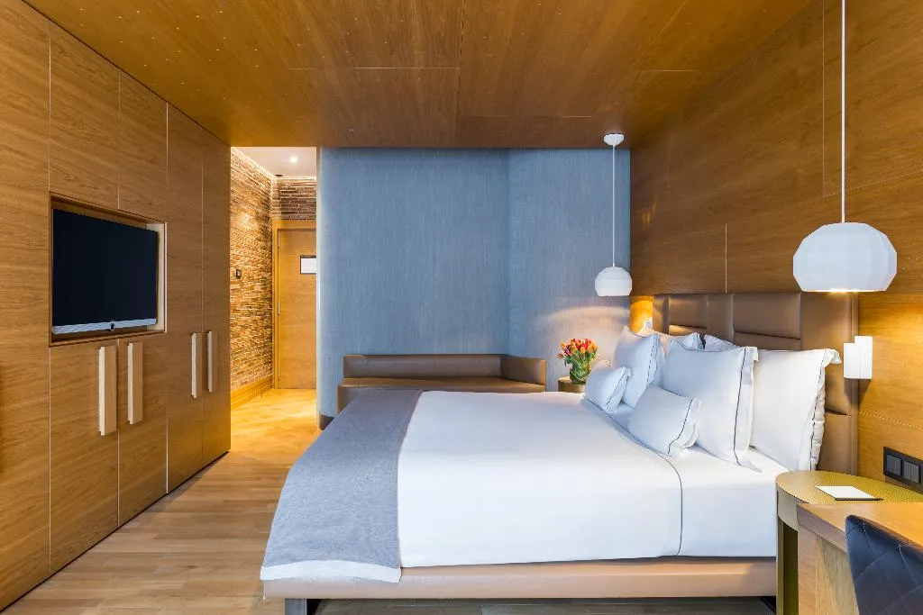 JUNIOR SUITE CAPACITY 3 Room, Monument Hotel, Barcelona