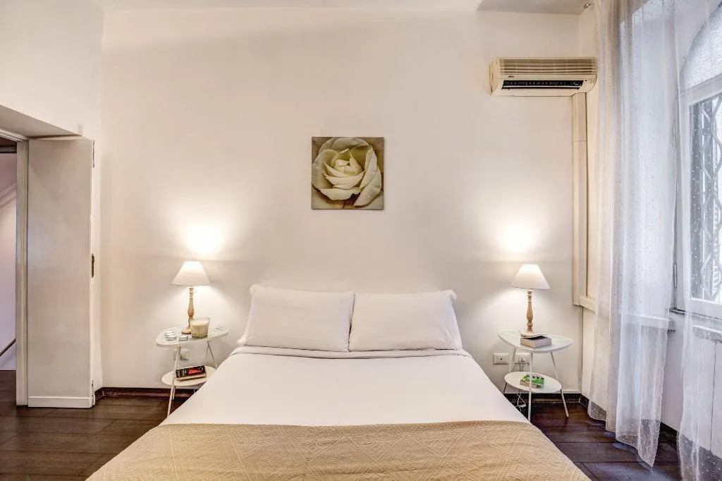 Room, Tree Charme Trilussa, Rome