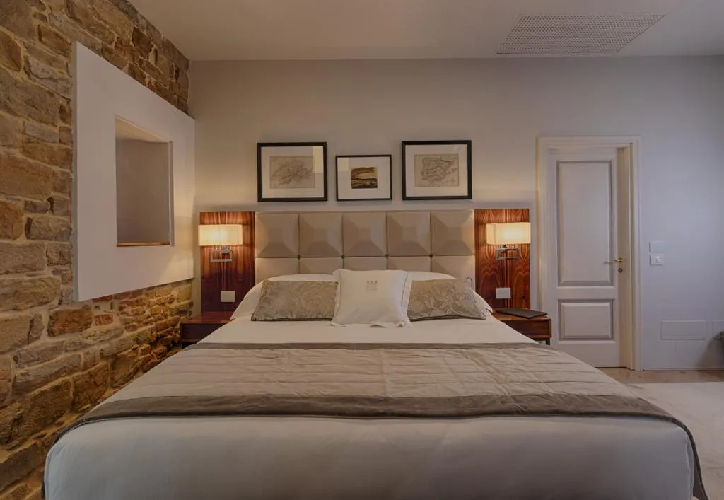 SUITE CLASSIC WITH TERRACE Room, Donati Luxury Tower, Florence