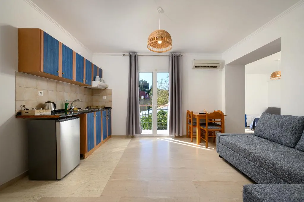 JUNIOR SUITE POOL VIEW Room, Aquarius Beach Hotel, Corfu