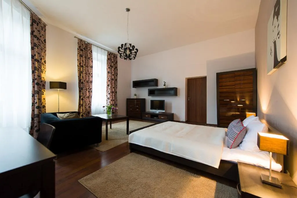 STUDIO STANDARD Room, Old Town Apartments Krupnicza, Krakow