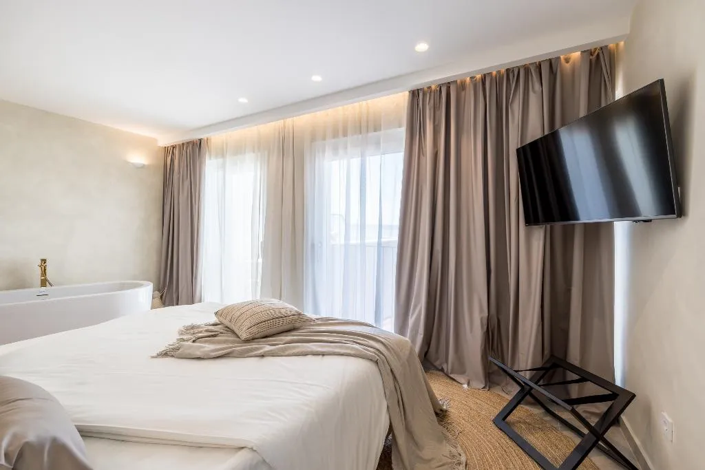 JUNIOR SUITE SEA VIEW Room, Hotel Aria, Split