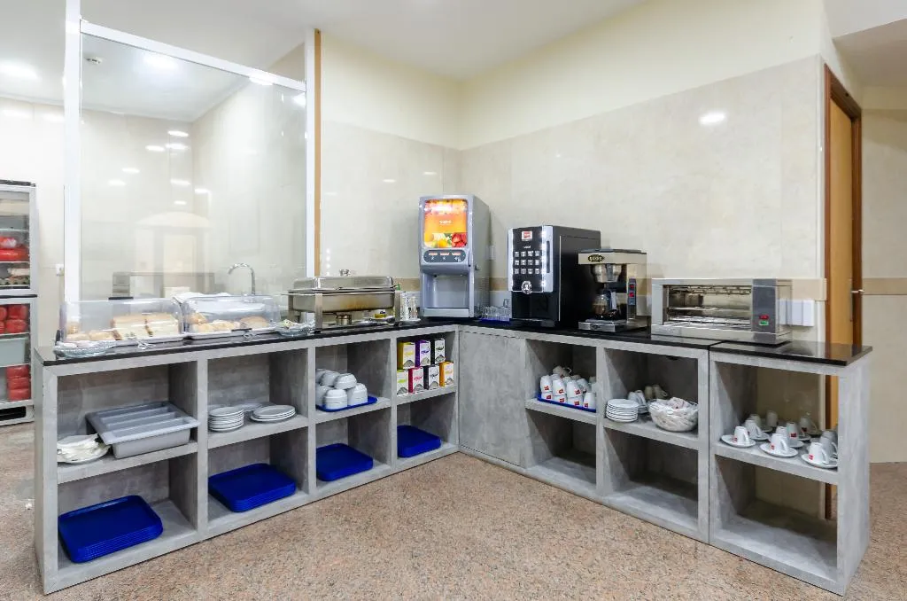 Restaurant, Hotel Duas Nacoes, Lisbon