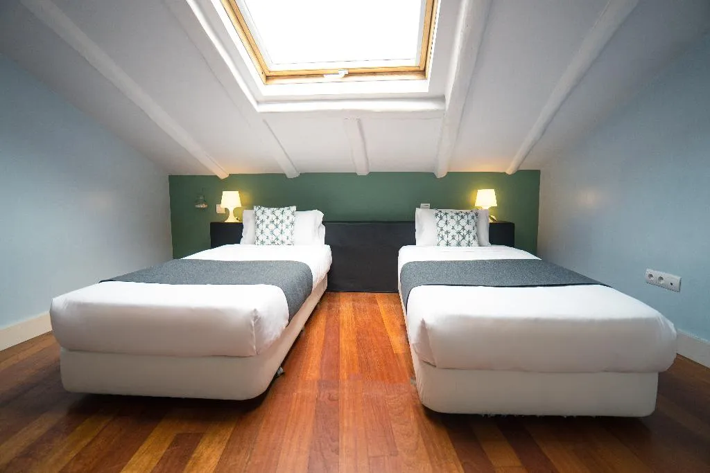 APARTMENT THREE BEDROOMS Room, Smartr Madrid Atocha, Madrid
