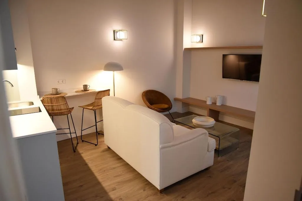 Room, Honest Sevilla, Seville