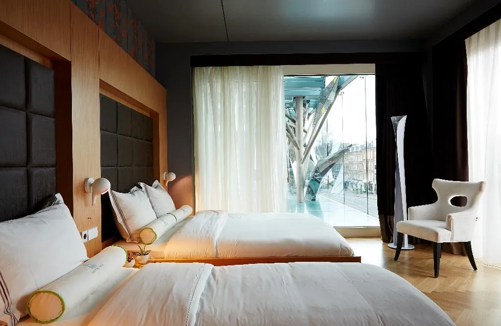 TRIPLE DELUXE Room, Amadi Park, Amsterdam