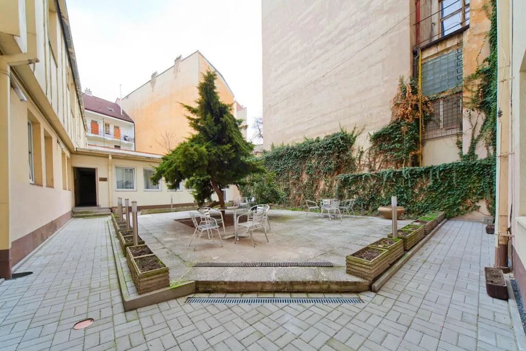 Terrace, White Lion, Prague