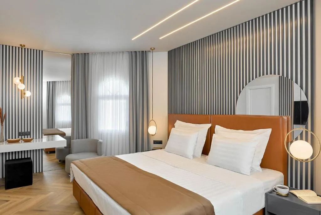 SUITE DELUXE Room, Grand Hotel Palace Thessaloniki, Halkidiki