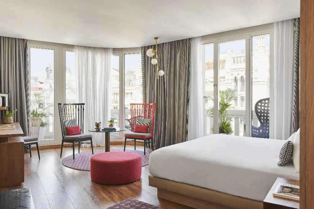 SUITE WITH TERRACE Room, Hyatt Centric Gran Via Madrid, Madrid