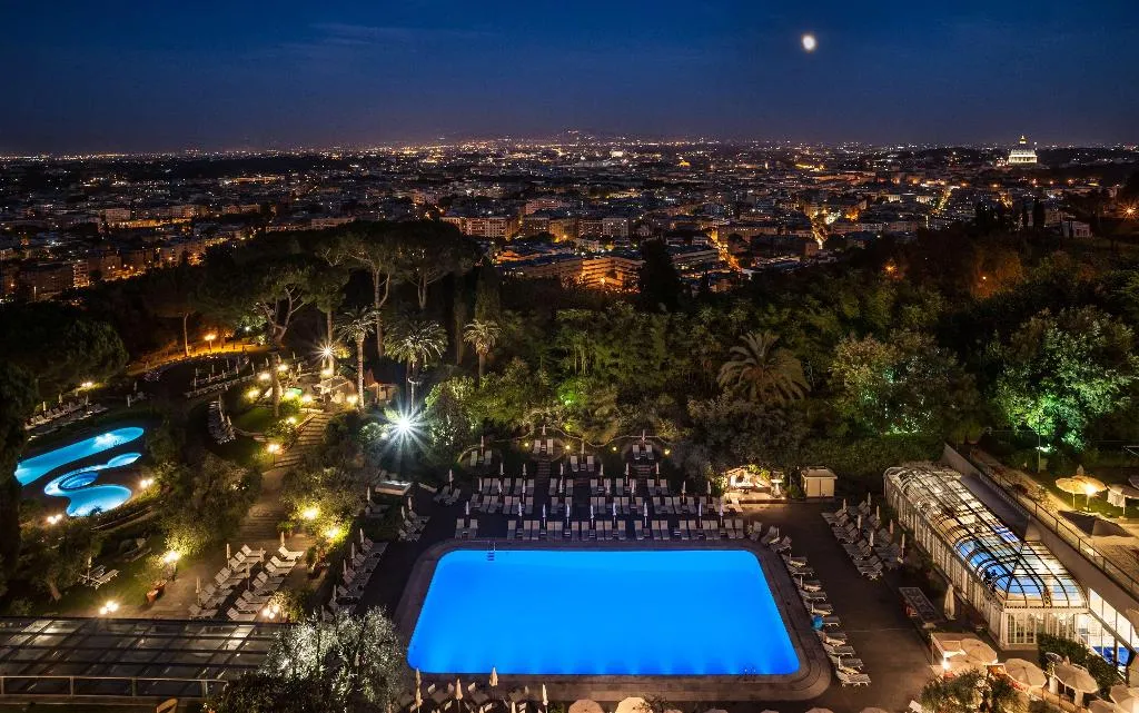 Pool, Rome Cavalieri, A Waldorf Astoria Hotel, Rome