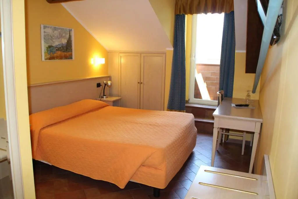 Room, Excelsior Splendide, Milan