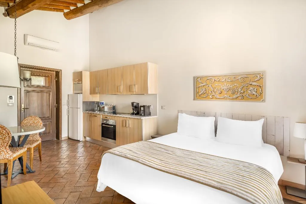 Room, Palazzo Catalani Resort, Rome
