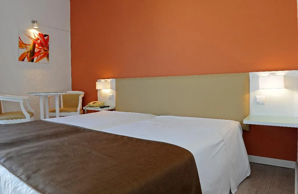 Room, Estrelicia Hotel, Madeira
