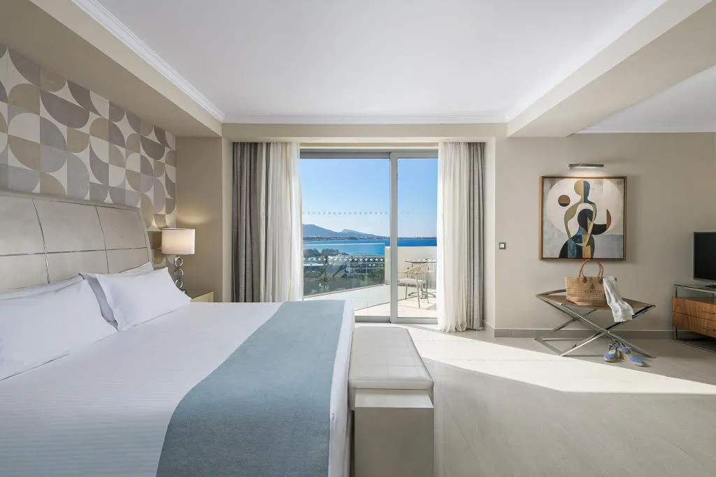 SUITE WITH PRIVATE POOL Room, Atrium Platinum Resort Hotel and Spa, Rhodes
