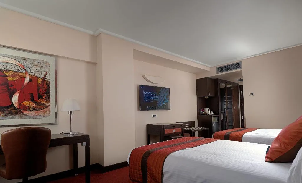 TWIN NON SMOKING Room, Crowne Plaza Athens, Athens