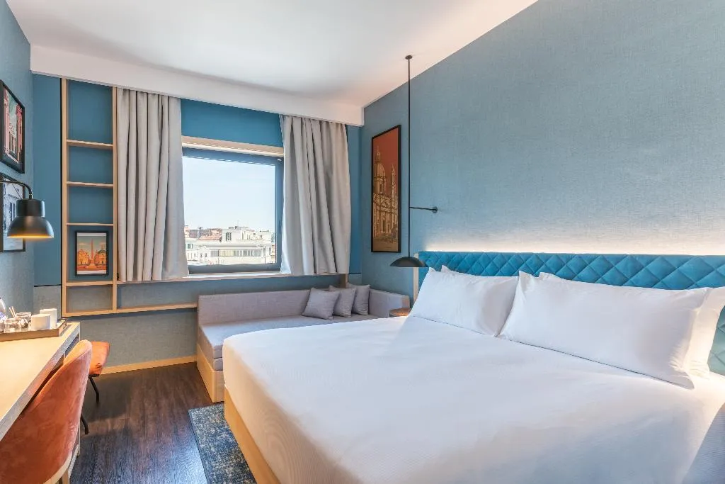 DOUBLE DELUXE KING BED Room, Hilton Garden Inn Rome Colosseum, Rome